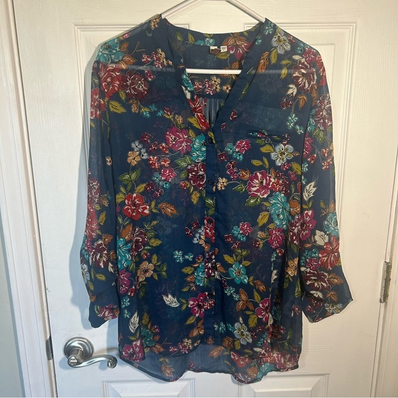 Kut from the Kloth Navy Floral Sheer Sinclaire Button Down Blouse Size Large - Picture 3 of 15